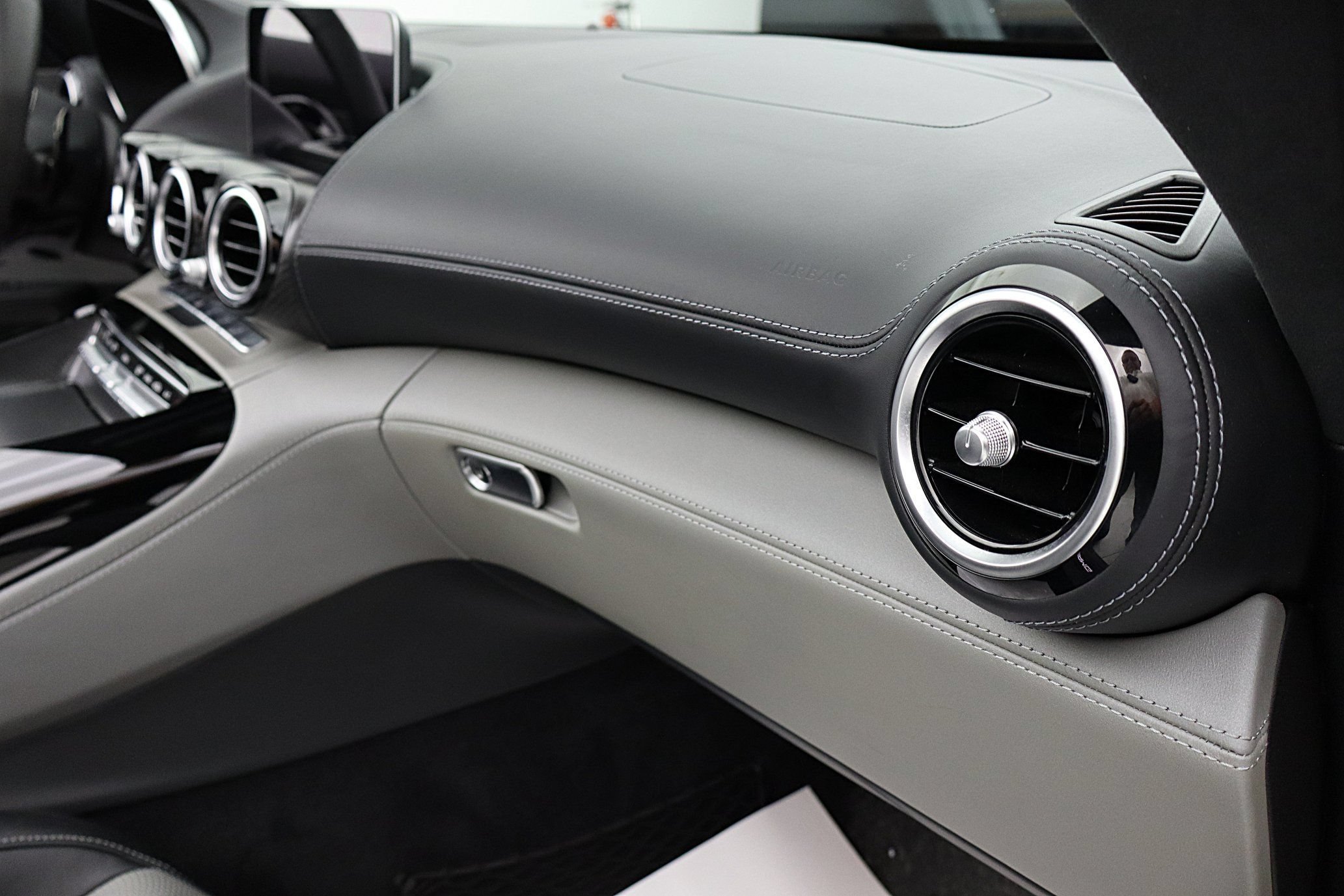 Used 2020 Mercedes-Benz AMG GT C image 36