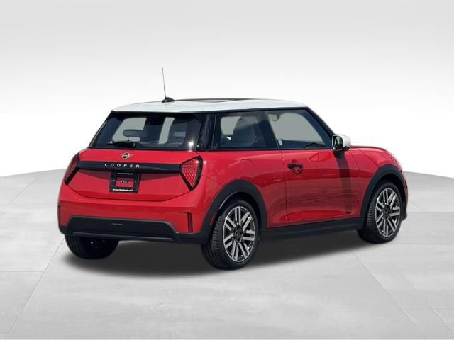 Certified 2026 MINI Cooper 2-Door Hardtop FWD image 4
