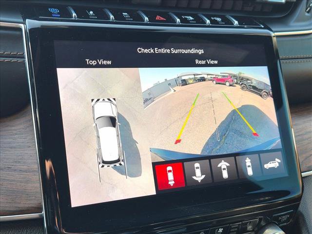 Used 2022 Jeep Grand Cherokee Summit AWD/4WD image 14