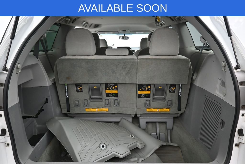 Used 2014 Toyota Sienna LE FWD image 27