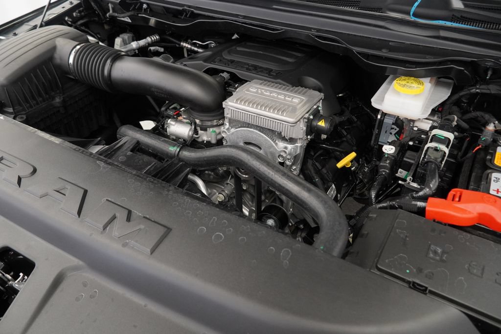 New 2027 RAM 1500 Laramie w/ Laramie Preferred Package AWD/4WD image 38