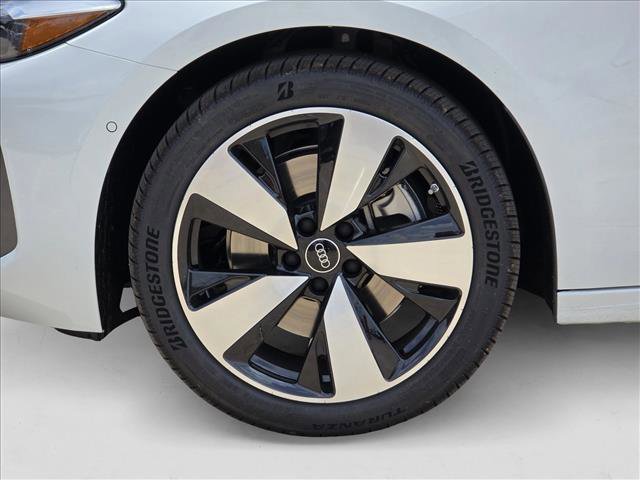 New 2025 Audi A5 2.0T Premium image 9