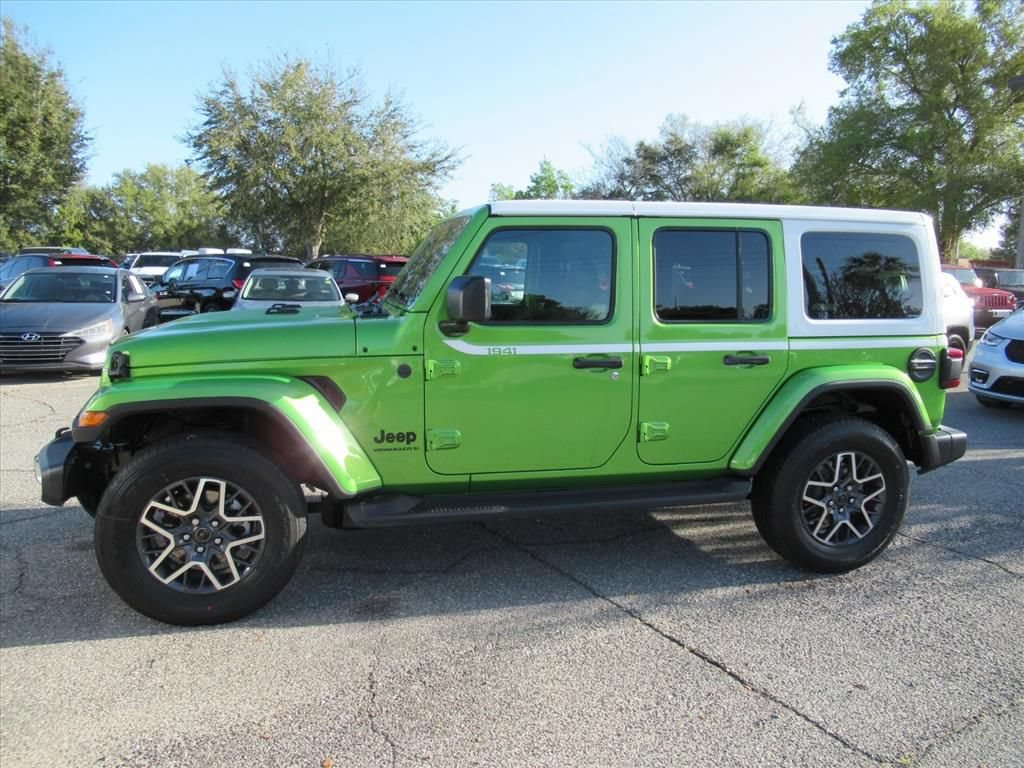 New 2026 Jeep Wrangler Unlimited Sahara w/ Whitecap Package AWD/4WD image 4