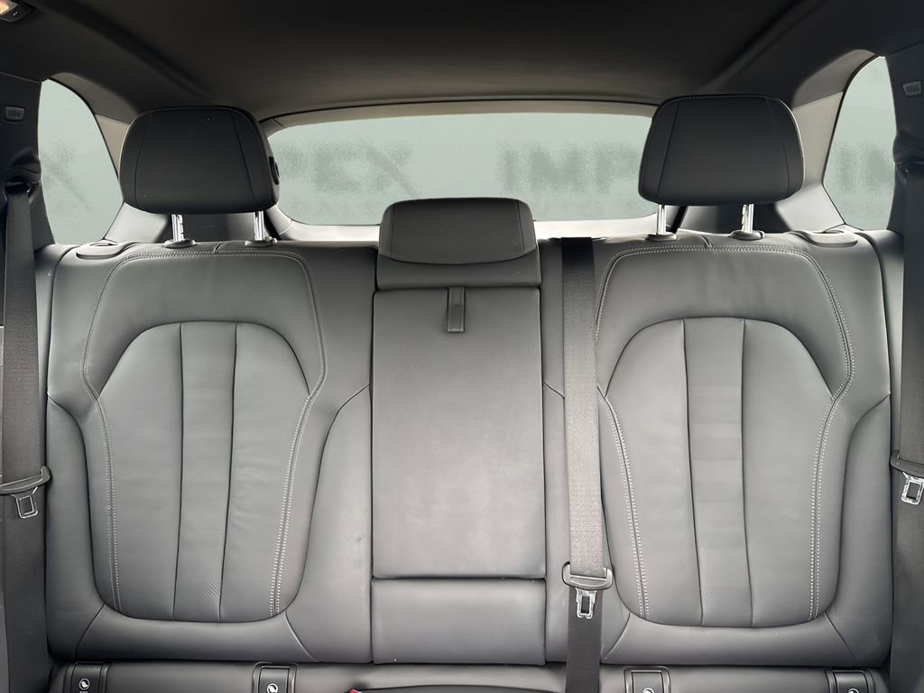 Used 2022 BMW X5 xDrive40i AWD/4WD image 24