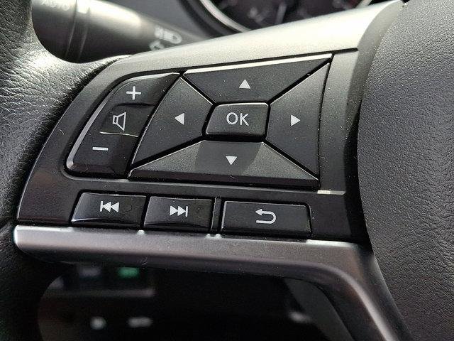 Used 2022 Nissan Rogue Sport S image 17