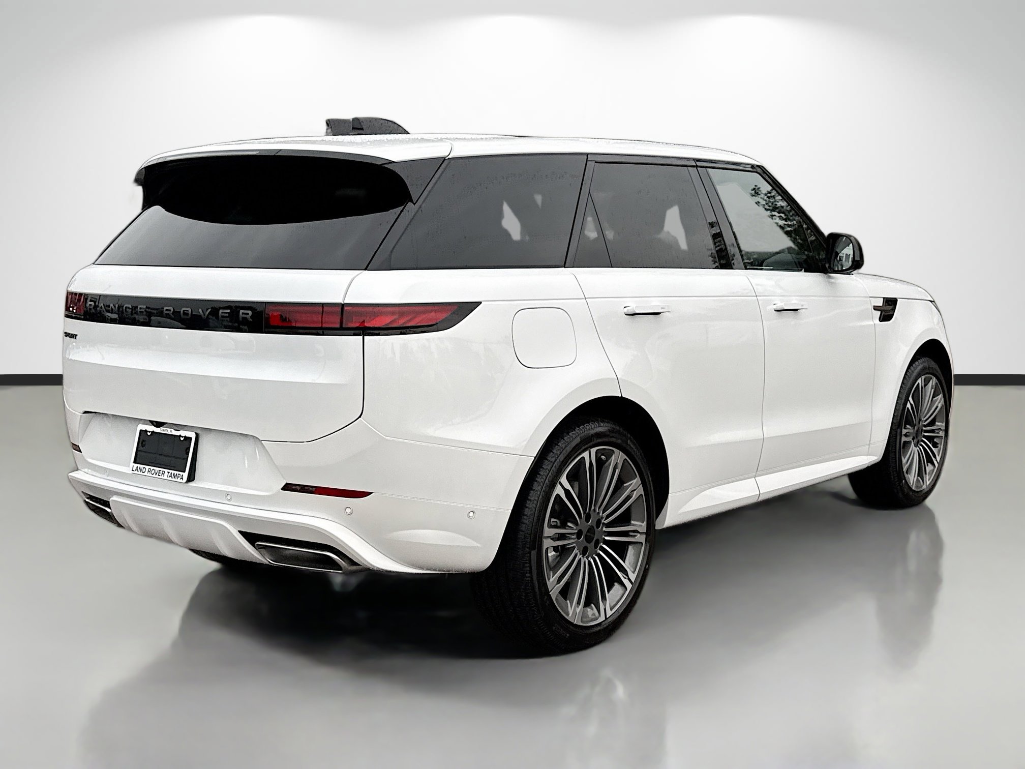 New 2026 Land Rover Range Rover Sport Dynamic SE image 5