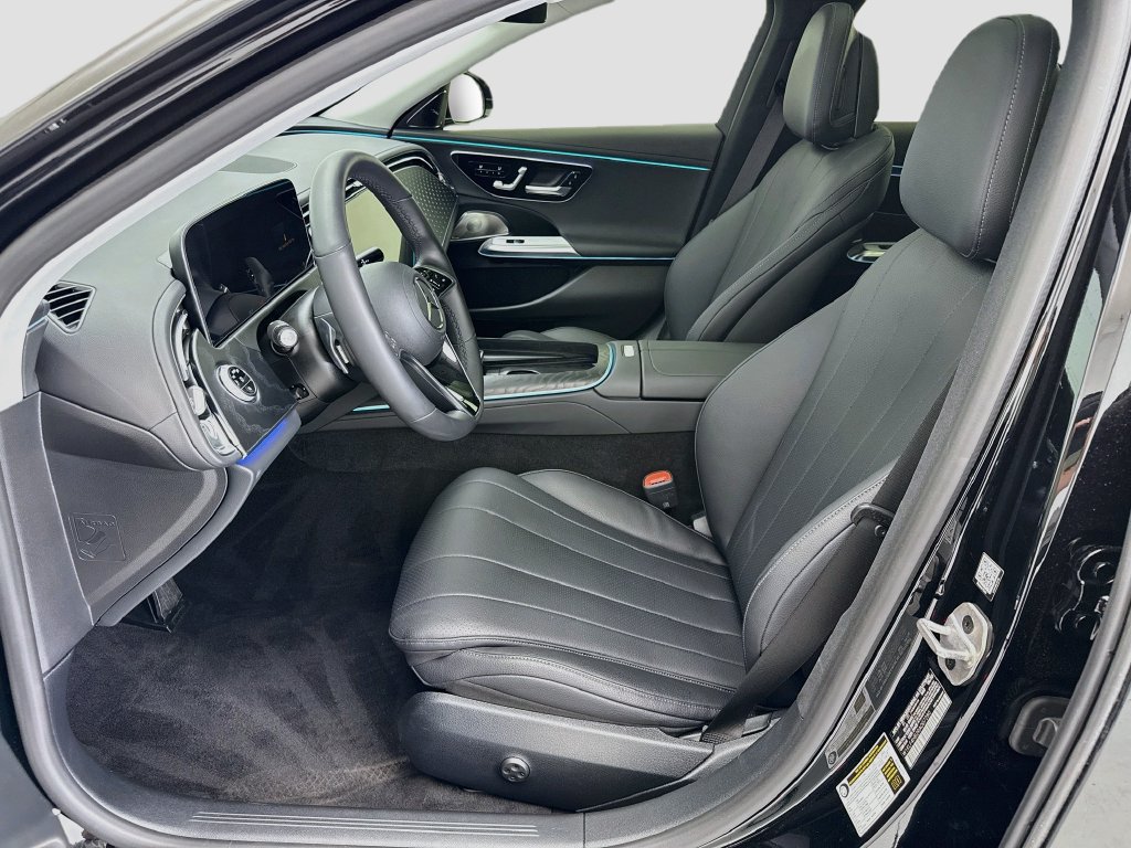 Used 2024 Mercedes-Benz E 350 4MATIC Sedan image 18