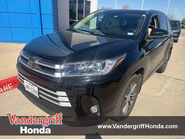 Used 2017 Toyota Highlander XLE