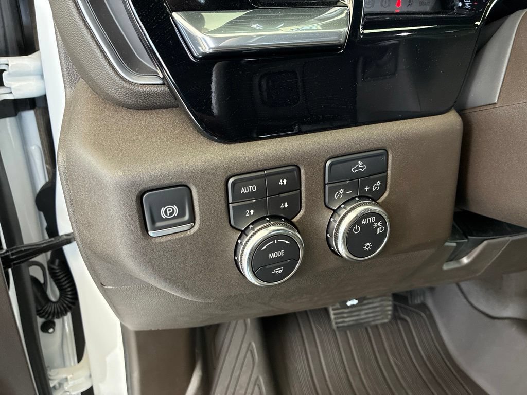 Used 2025 GMC Sierra 1500 SLE w/ X31 Off-Road Package AWD/4WD image 23