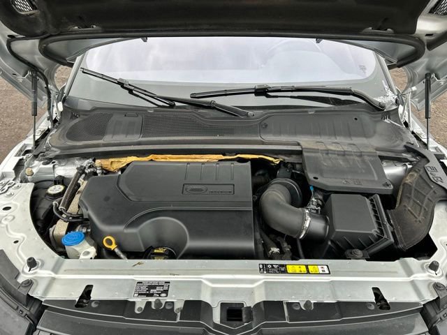 Used 2019 Land Rover Range Rover Evoque Landmark Edition image 11