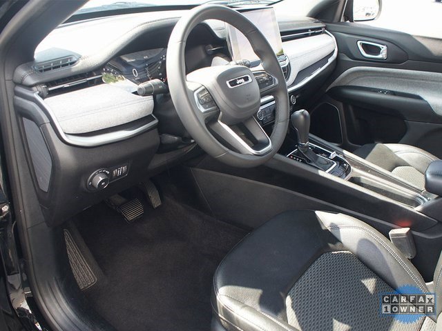 Used 2024 Jeep Compass Latitude image 5