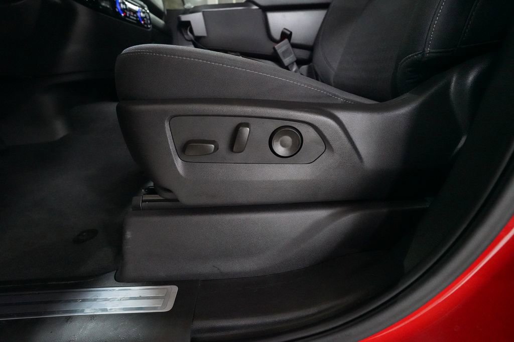 Used 2025 GMC Sierra 1500 Elevation image 28