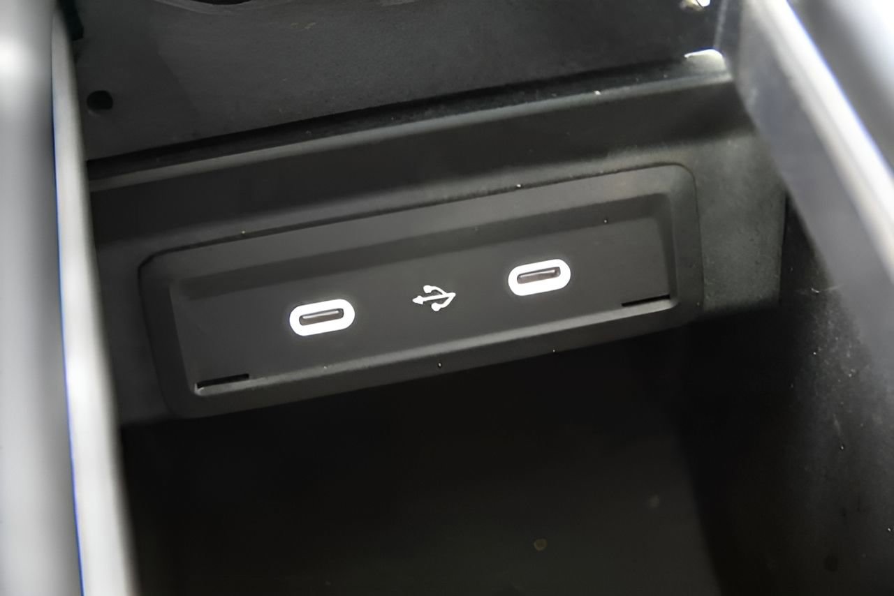 Used 2025 Mercedes-Benz CLA 250 image 30