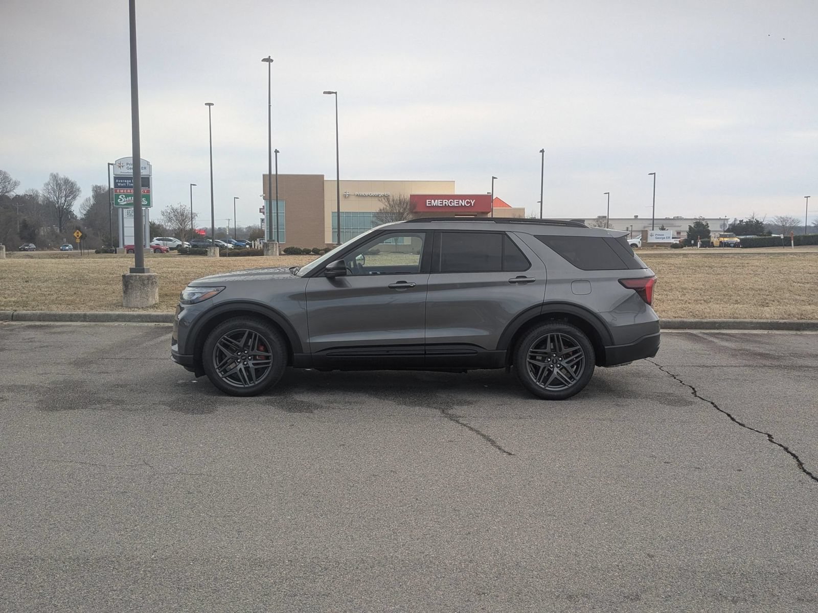 New 2026 Ford Explorer ST w/ Sun And Sound Package AWD/4WD image 6