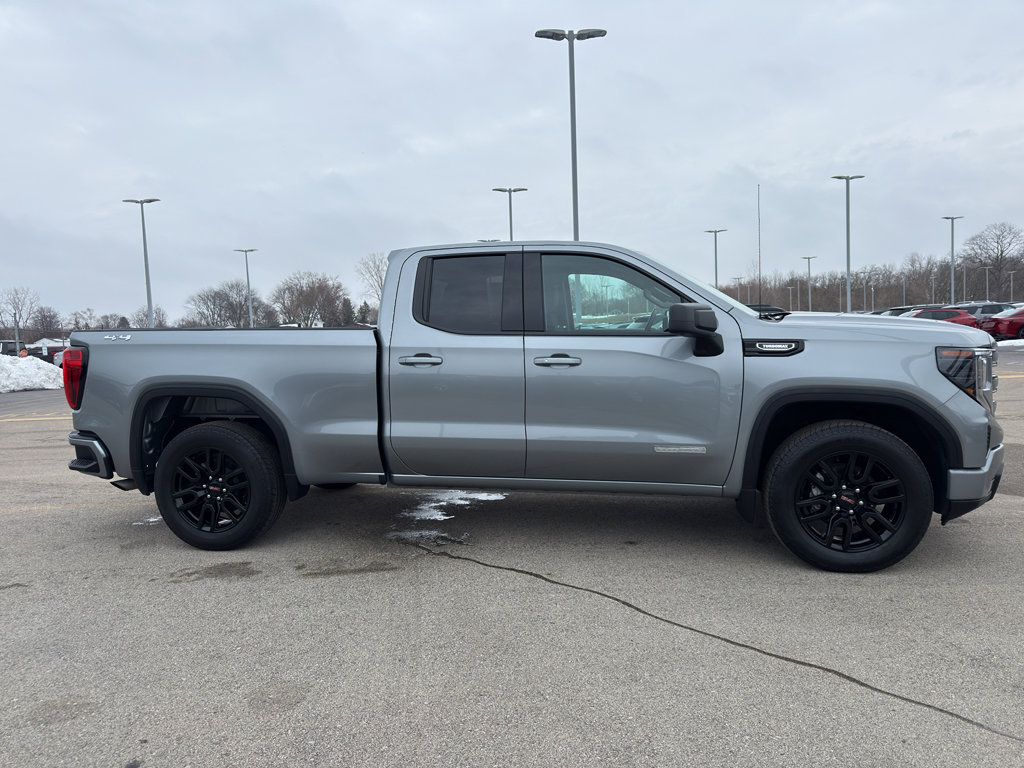 Used 2025 GMC Sierra 1500 Elevation image 4