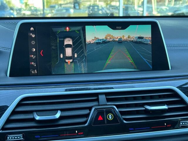 Used 2019 BMW 750i w/ Executive Package RWD image 25