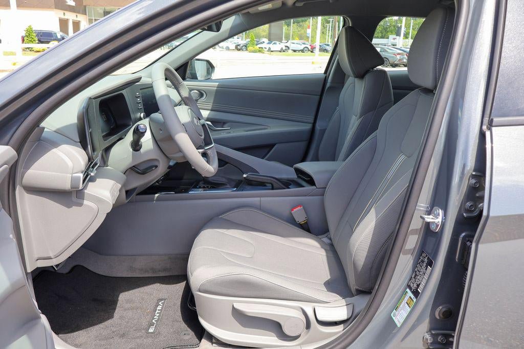 New 2026 Hyundai Elantra Sport image 7