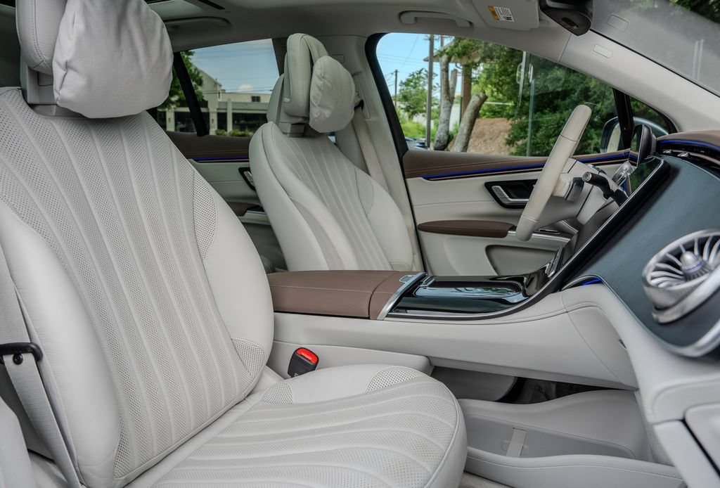 Used 2023 Mercedes-Benz EQS 450+ SUV image 22