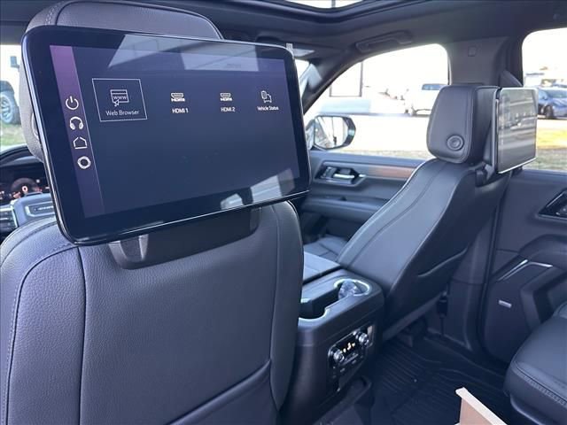 New 2026 GMC Yukon XL Denali w/ Denali Reserve Package AWD/4WD image 22