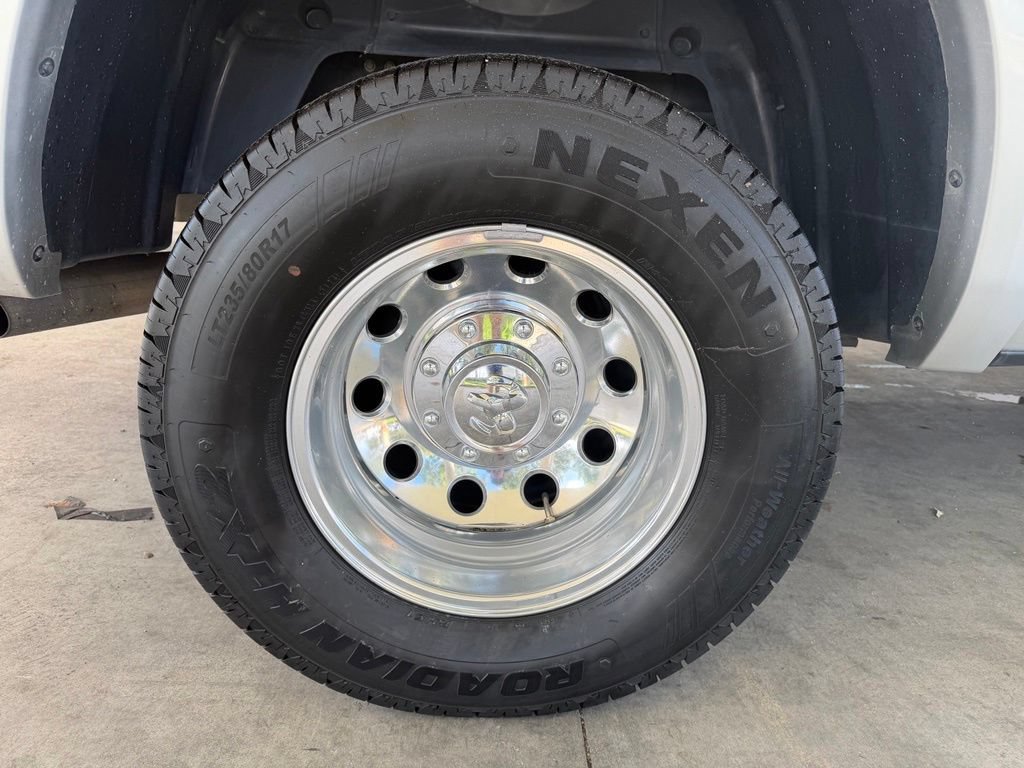 Used 2018 RAM 3500 Laramie RWD image 24