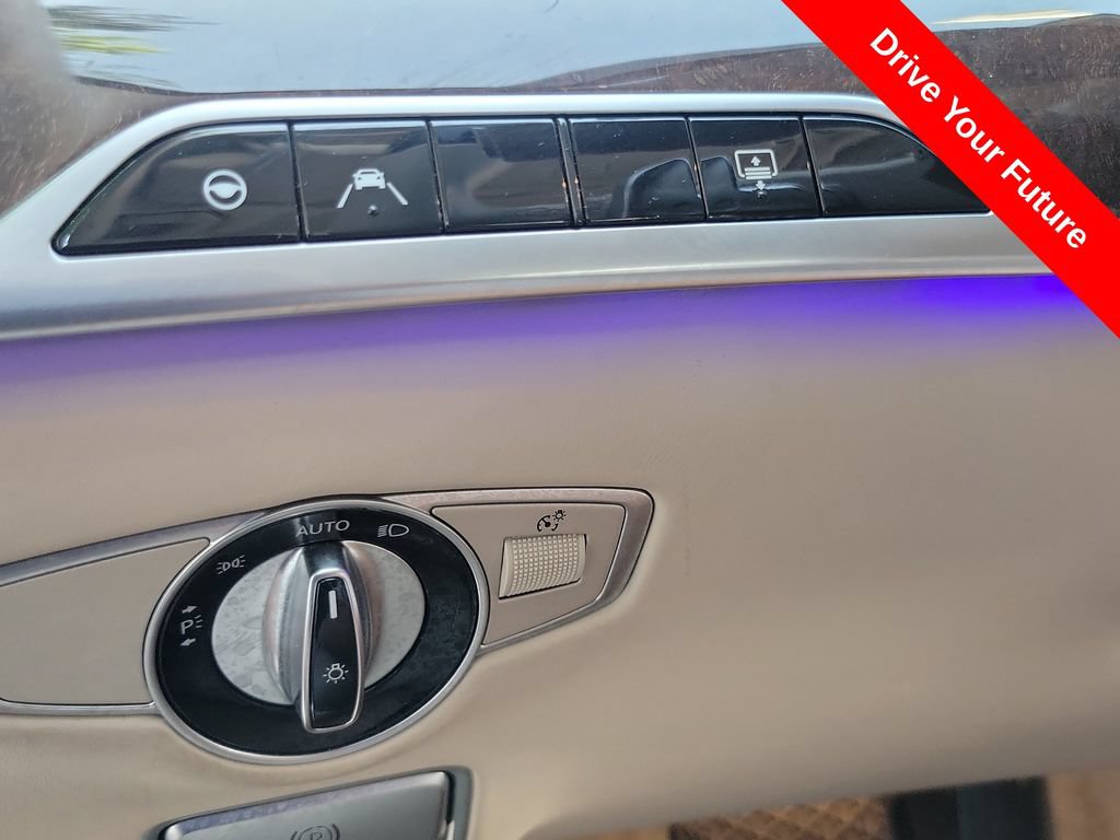 Used 2018 Mercedes-Benz S 560 Sedan image 18