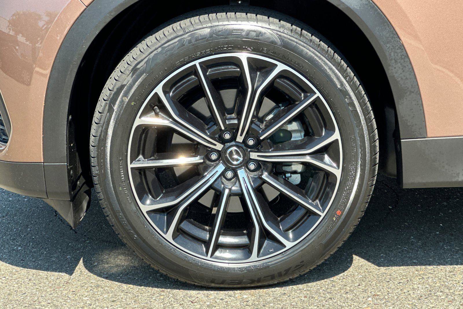 Certified 2025 MAZDA CX-70 Plug-In Hybrid w/ Premium Plus image 27