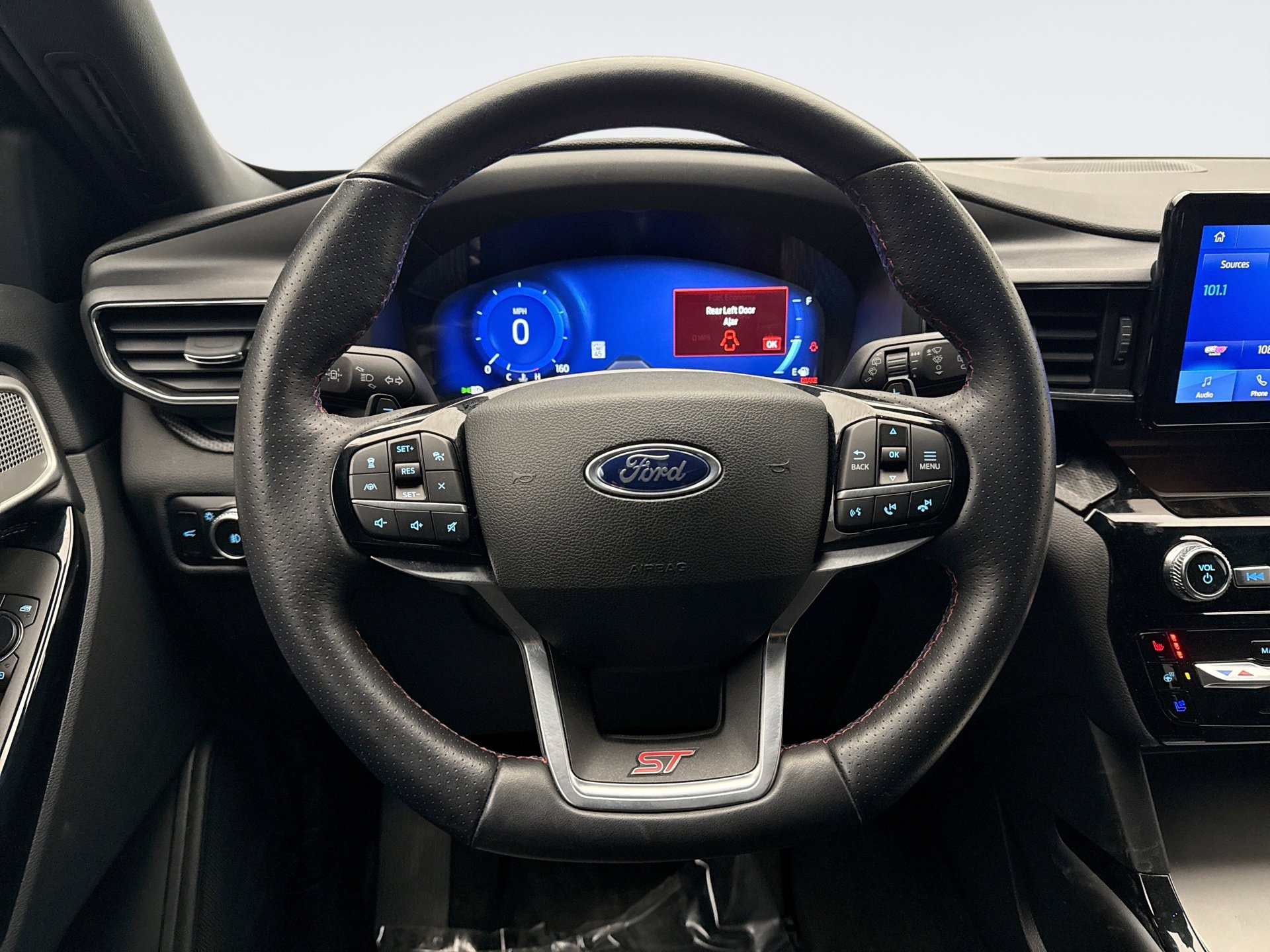 Used 2023 Ford Explorer ST w/ Equipment Group 401A image 12