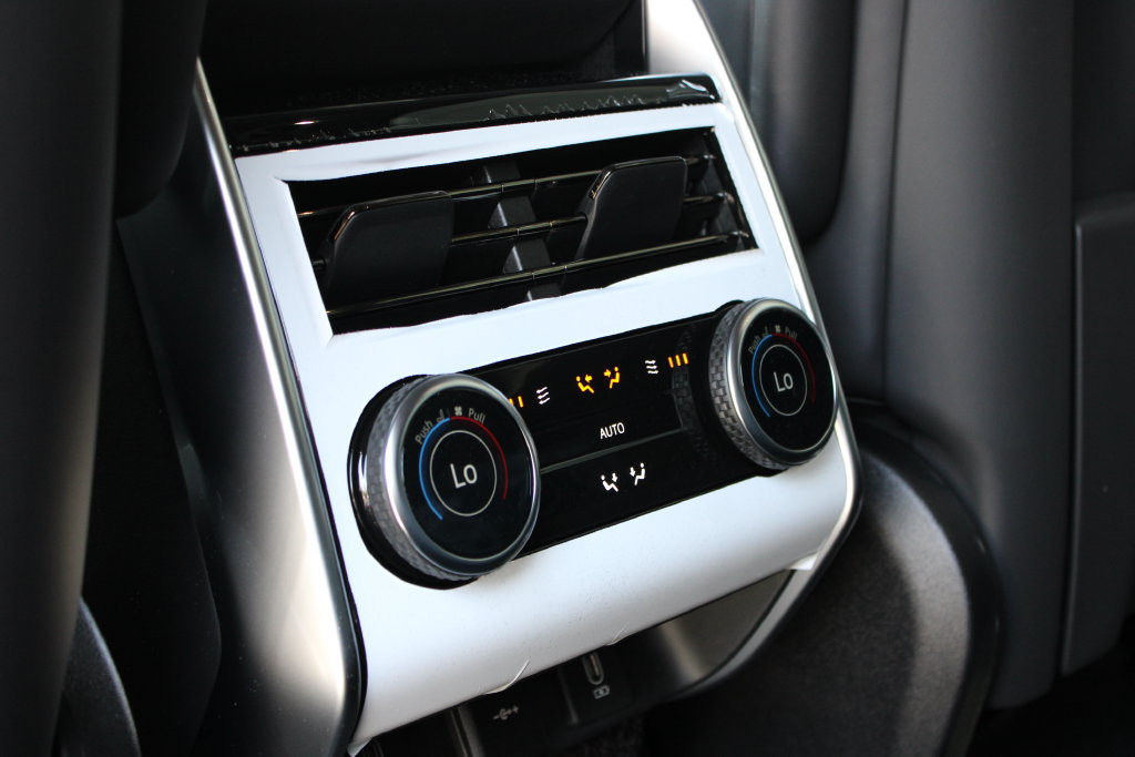 New 2026 Land Rover Range Rover SE AWD/4WD image 15