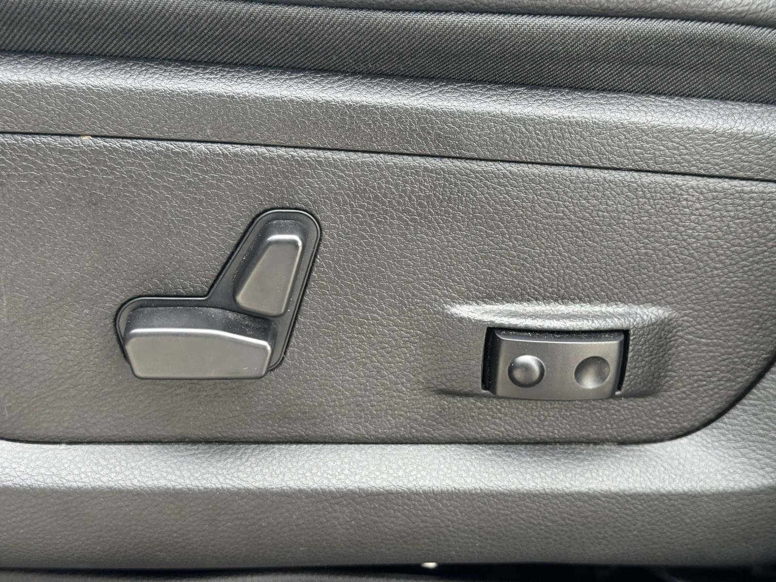 Used 2024 RAM 2500 Laramie w/ Safety Group AWD/4WD image 18