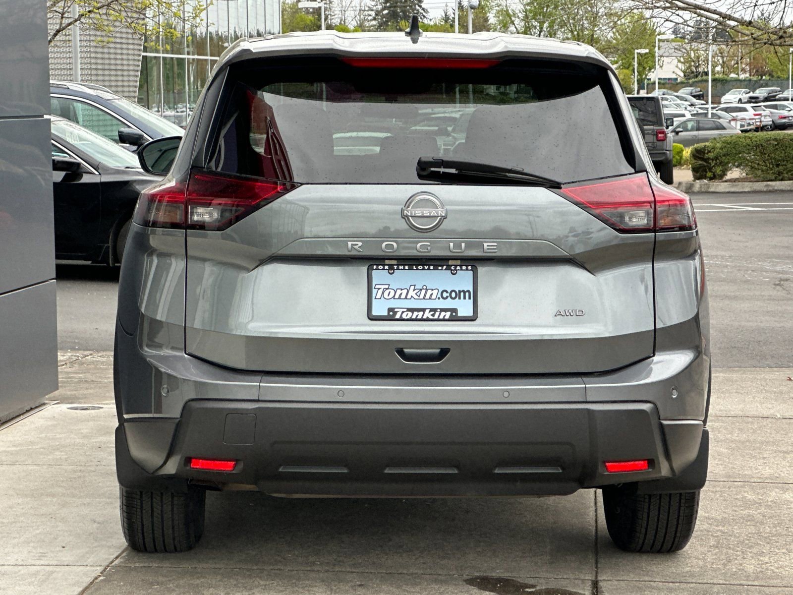 Used 2025 Nissan Rogue S image 4