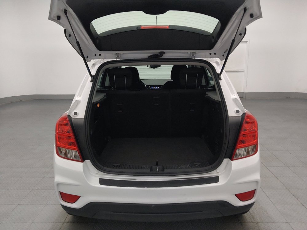 Used 2020 Chevrolet Trax LS FWD image 29