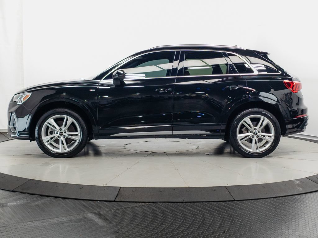 Used 2021 Audi Q3 2.0T Premium Plus w/ Premium Plus Package AWD/4WD image 4