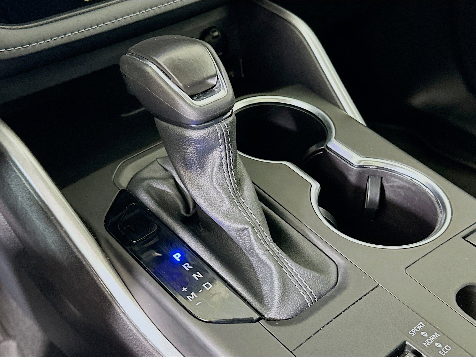 Used 2024 Toyota Highlander XLE image 25