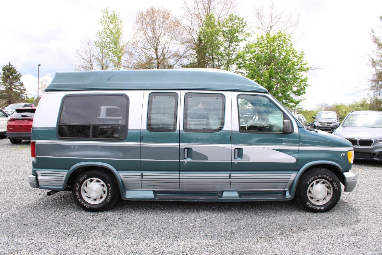 Used 1997 Ford E-150 and Econoline 150 RWD image 6