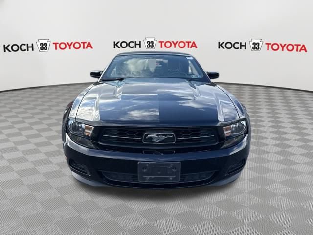 Used 2011 Ford Mustang Premium w/ 202A Rapid Spec Order Code image 2