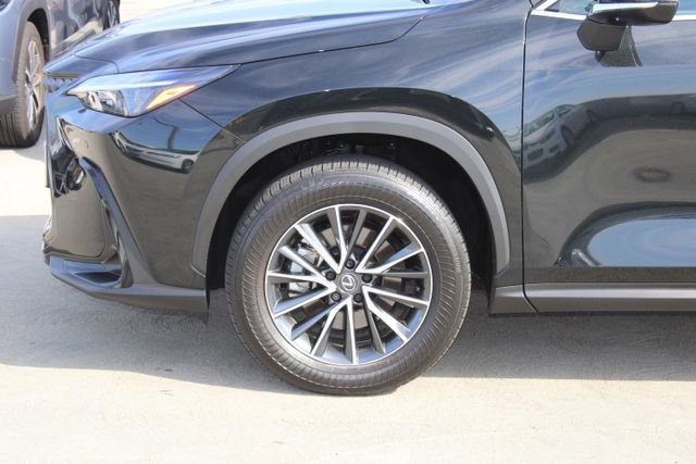Certified 2025 Lexus NX 350h AWD w/ Cold Area Package image 4