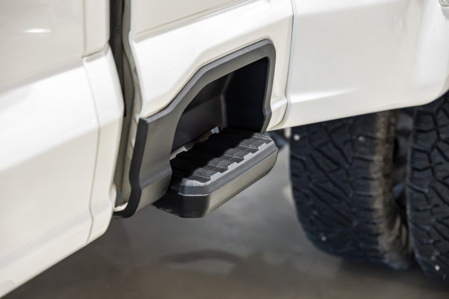 Used 2023 Ford F350 King Ranch w/ Chrome Package AWD/4WD image 14