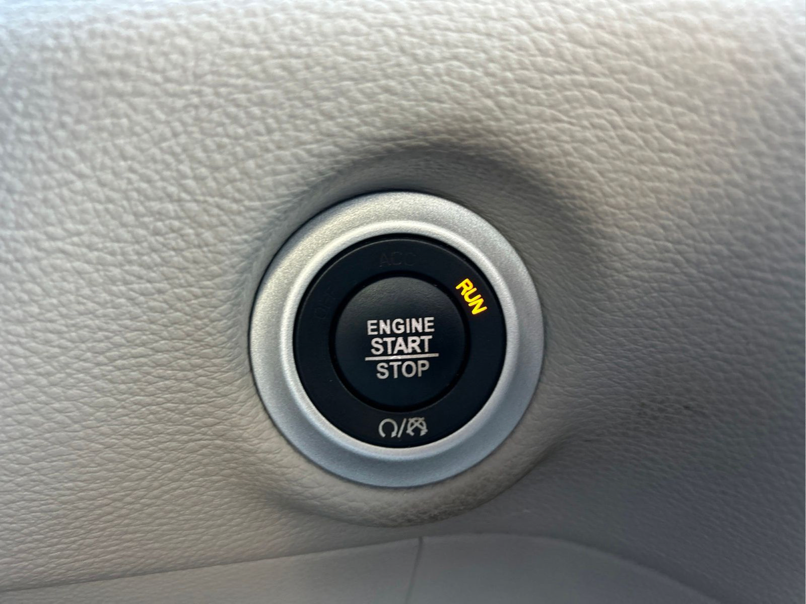 Certified 2021 Chrysler Pacifica Touring-L FWD image 35