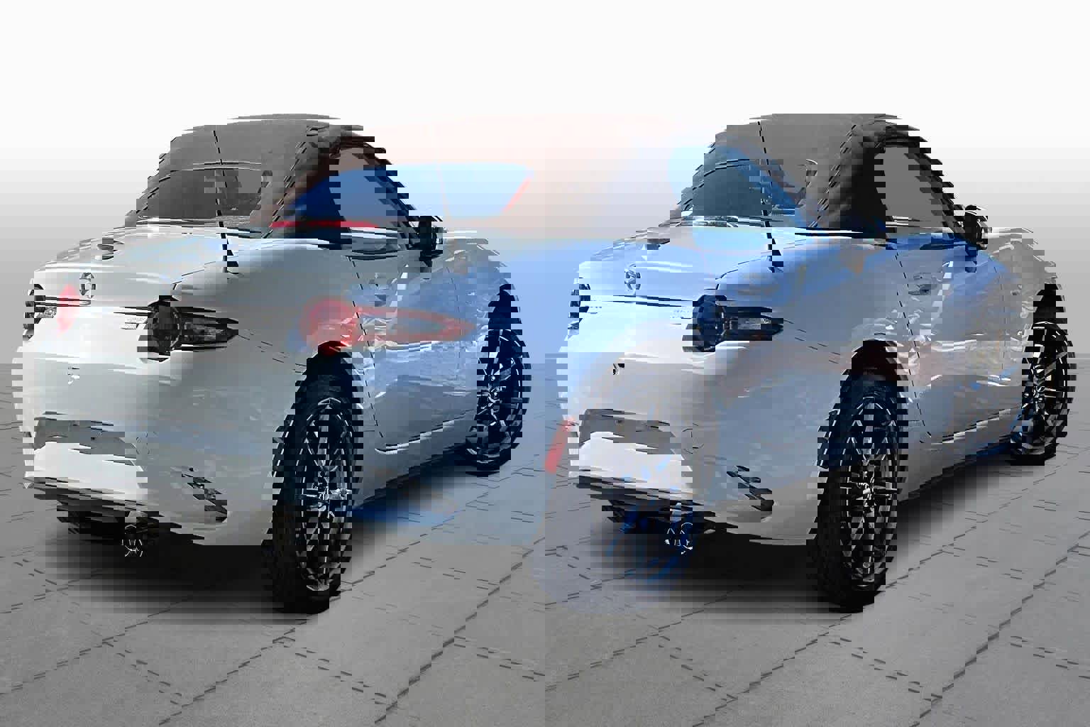 Used 2019 MAZDA MX-5 Miata Grand Touring image 12