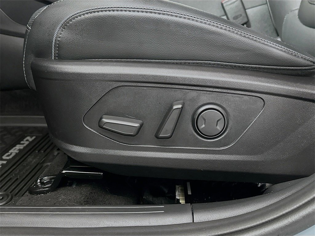 Used 2022 Hyundai Santa Cruz Limited w/ Winter Package image 24