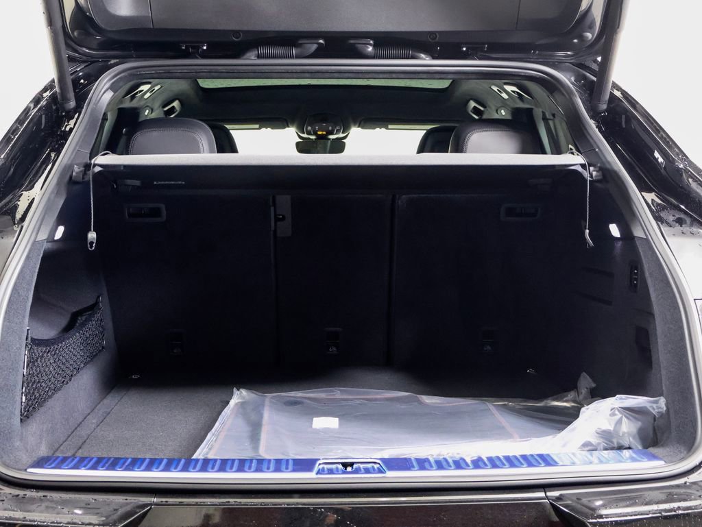 New 2026 Porsche Cayenne GTS image 13