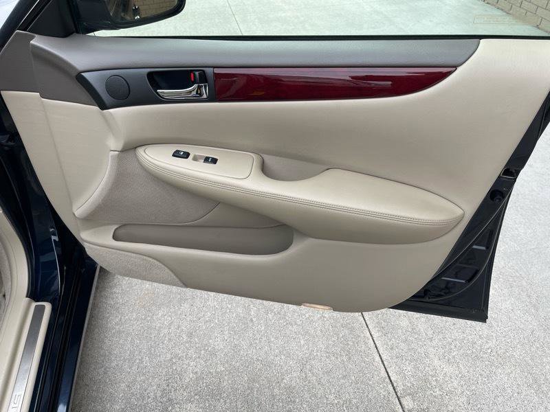 Used 2002 Lexus ES 330 FWD image 42