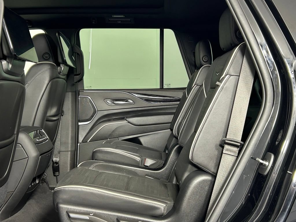 Used 2021 Cadillac Escalade Sport w/ Driver Assist Tech Package AWD/4WD image 19