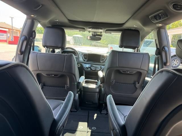 New 2026 Chrysler Pacifica Limited image 20