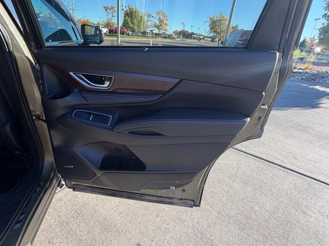 Used 2023 Subaru Ascent Touring AWD/4WD image 32