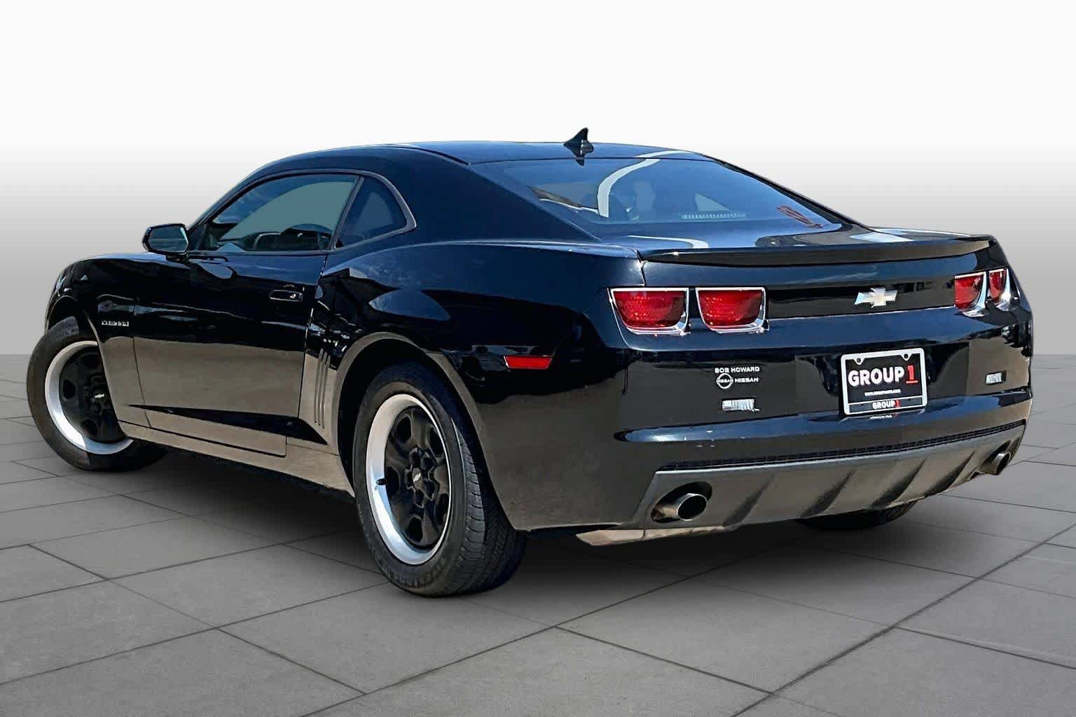 Used 2013 Chevrolet Camaro LS RWD image 10