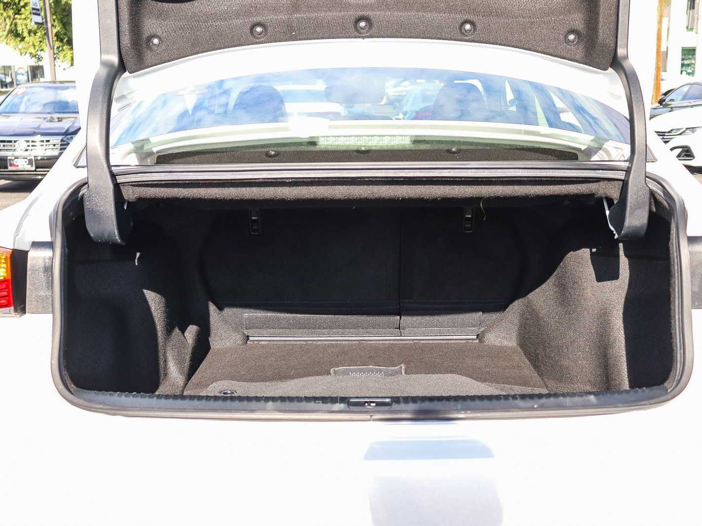 Used 2018 Lexus IS 300 RWD image 27