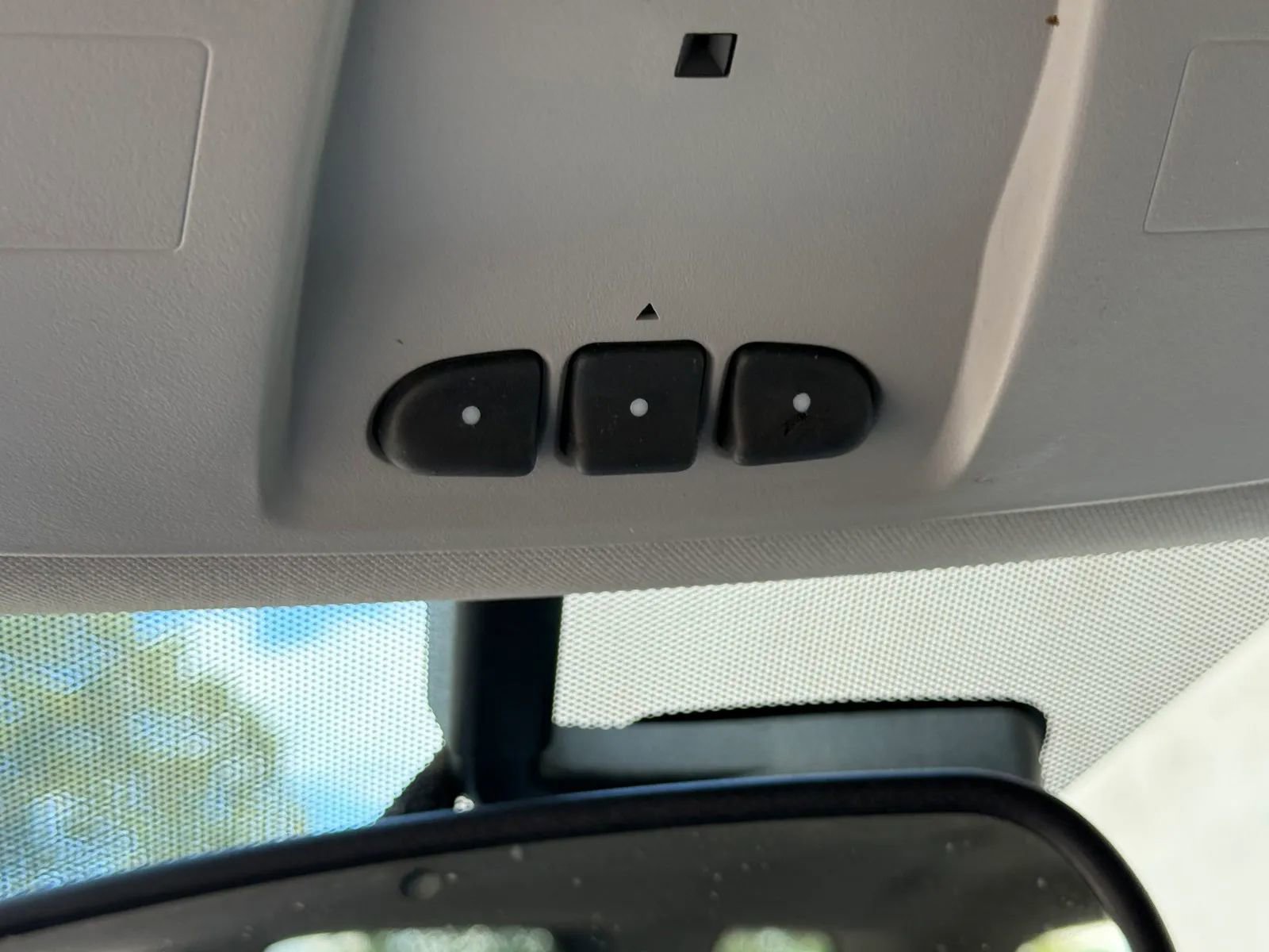 Used 2015 GMC Acadia SLT image 33