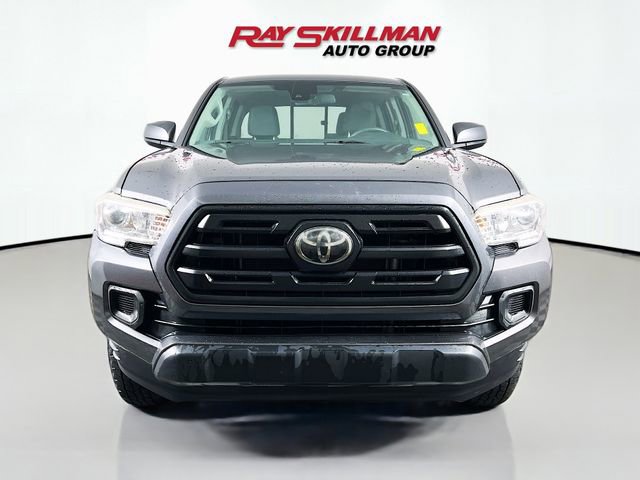 Used 2018 Toyota Tacoma SR image 2