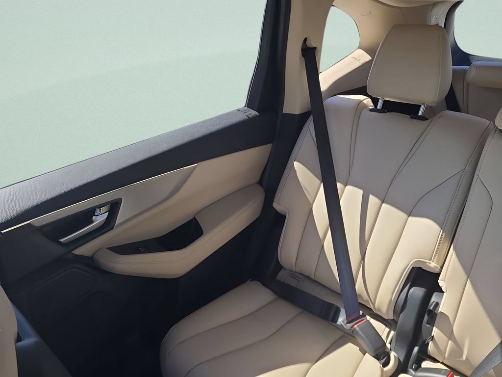New 2026 Acura MDX SH-AWD image 12